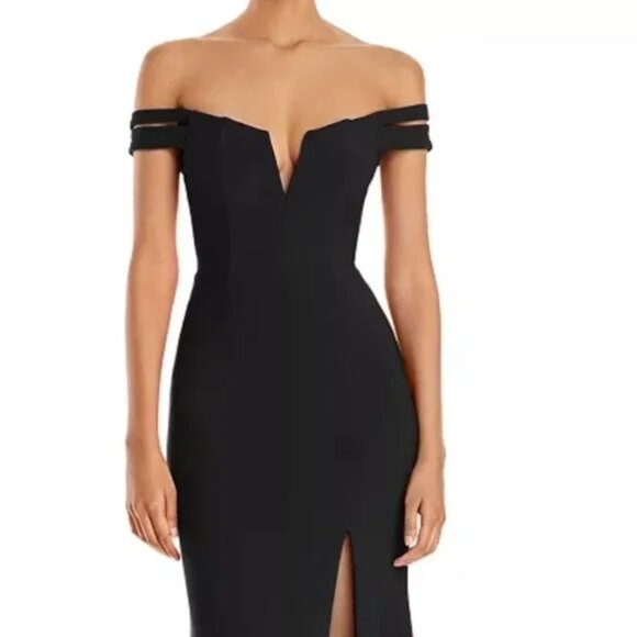 Aqua Dresses Women Black Off-Shoulder High Slit Evening Gown - Picture 1 of 7